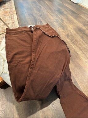 Classic Western Brown High-Waist Flare Jeans